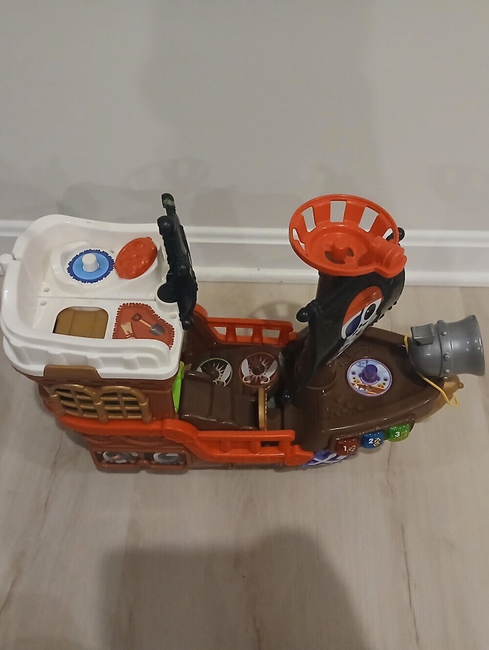 Vtech Treasure Seekers Pirate Ship Boat Foldout Playset + 2 Figures Toy W/Wheels - Picture 2 of 8
